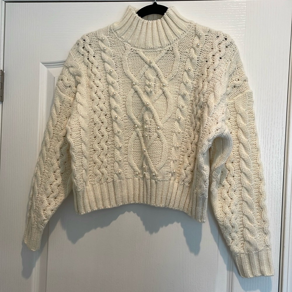 Cropped cream color sweater
Pearl embellishments on front 
Chunky knit pattern